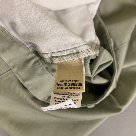 LL Bean Bermuda Shorts Classic Fit Women's Plus Size 18 Beige Cotton Lightweight - Picture 4 of 13